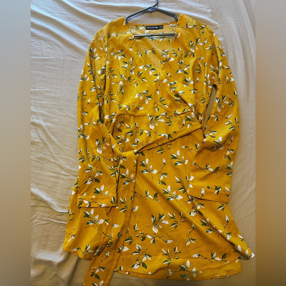 PrettyLittleThing Yellow Floral Dress